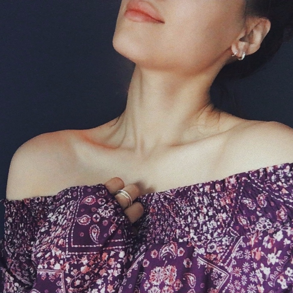 Off-Shoulder Elegant Shirt